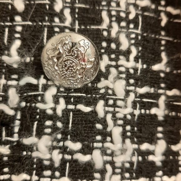 Blazer - Picture 3 of 6